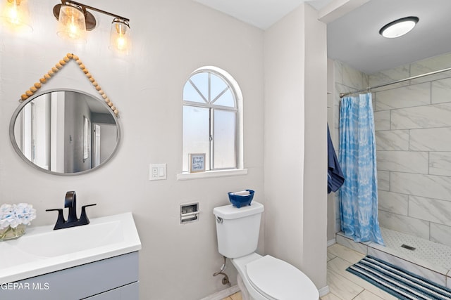 5656 Dailey Ave, El Paso, TX 79905 - bathroom featuring vanity and tiled shower