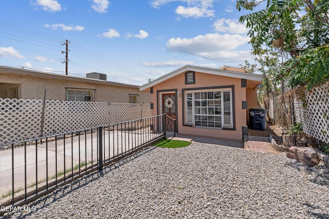 5656 Dailey Ave, El Paso, TX 79905 - view of front of property with stucco siding and a fenced backyard
