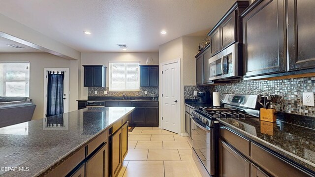 508 Delancey St, El Paso, TX 79938 - photo 11