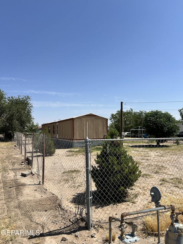 525 Borrego Rd, San Elizario, TX 79849 - photo 5