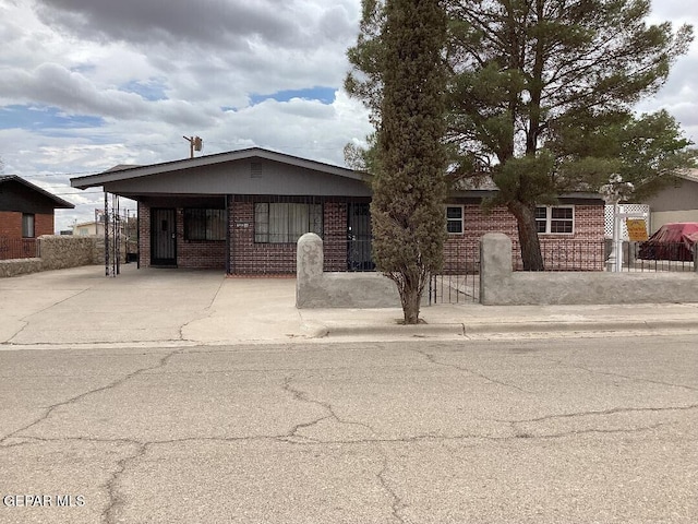 7204 Benson Dr, El Paso, TX 79915 - photo 1