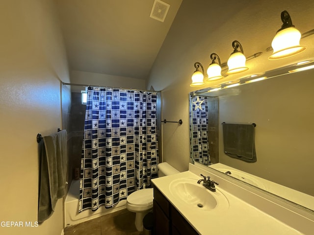 12000 Stansbury Dr, El Paso, TX 79928 - full bathroom featuring vanity, vaulted ceiling, shower / bath combo with shower curtain, and tile patterned floors
