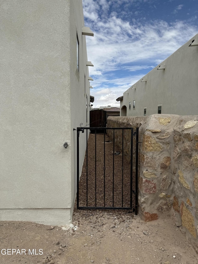 229 Epsom Dr, El Paso, TX 79928 - view of gate
