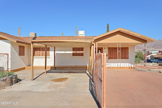 4330 Frankfort Ave, El Paso, TX 79903 - view of front of property featuring stucco siding and a porch