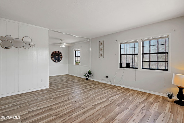 4330 Frankfort Ave, El Paso, TX 79903 - unfurnished room with light wood finished floors and ceiling fan