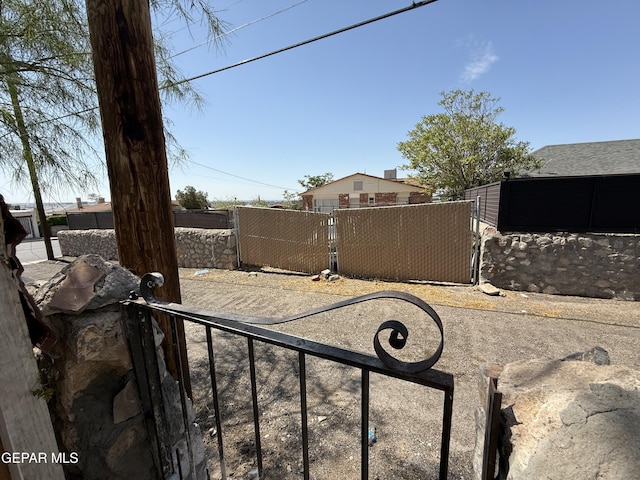 3330 Van Buren Ave, El Paso, TX 79930 - photo 21