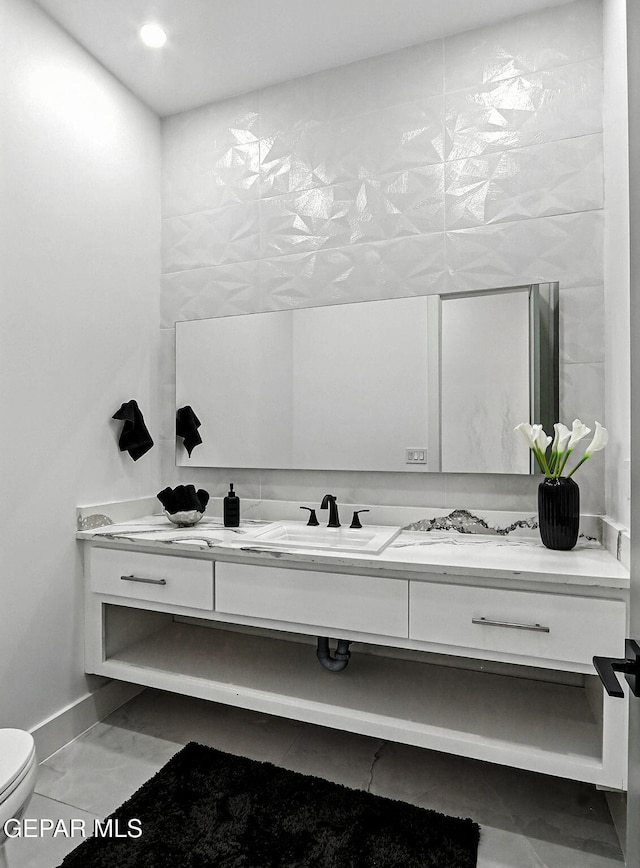 6325 Camino Pinon, El Paso, TX 79932 - miscellaneous room featuring a sink