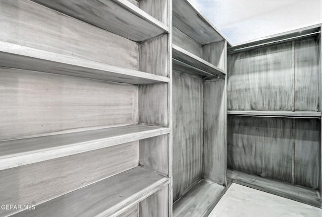6325 Camino Pinon, El Paso, TX 79932 - view of walk in closet