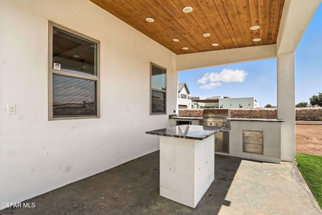 6325 Camino Pinon, El Paso, TX 79932 - view of patio with exterior kitchen