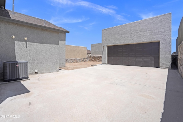 14373 Nick Drahos Ln, Horizon City, TX 79928 - view of detached garage