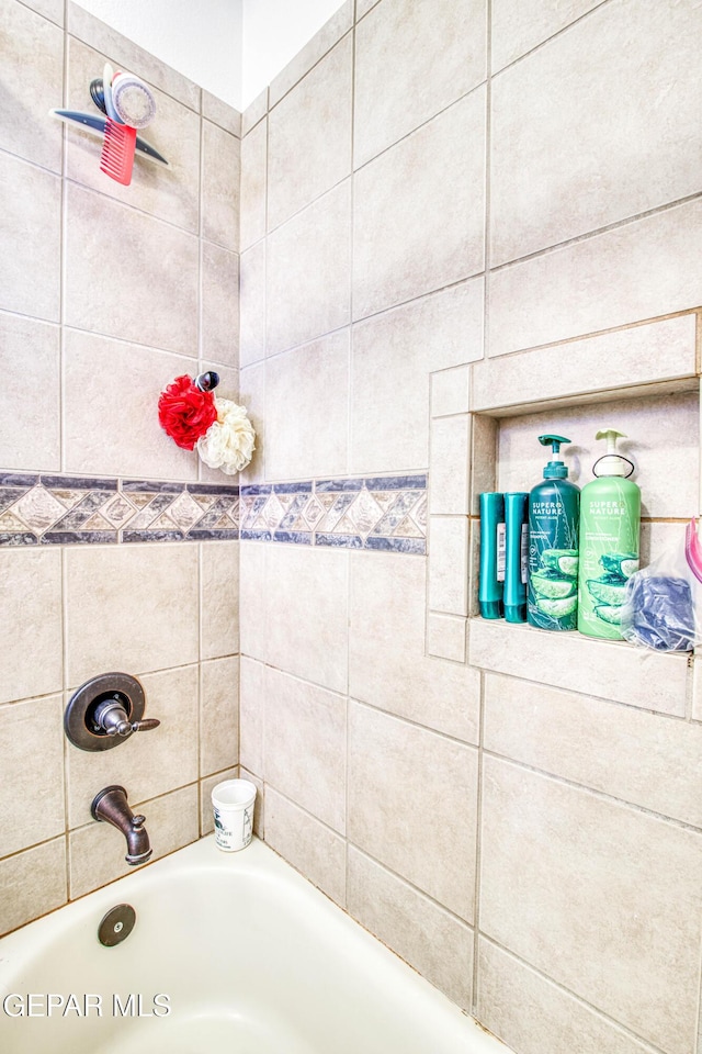 1348 Franklin Wind Place, El Paso, TX 79912 - full bath with washtub / shower combination