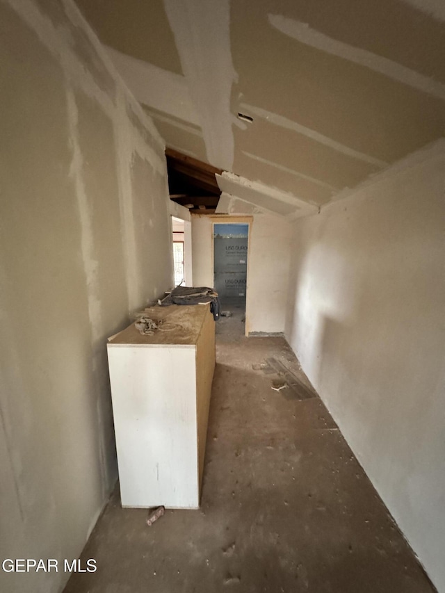 3726 Leavell Ave, El Paso, TX 79904 - view of hall