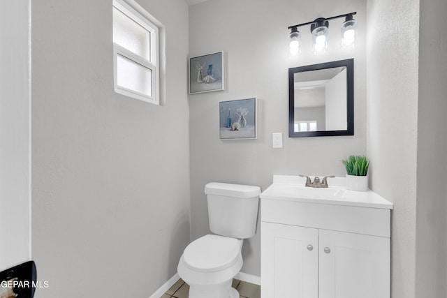 8936 Mount Rushmore Ln, El Paso, TX 79904 - half bath with toilet and vanity