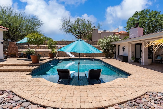 1386 Loma Verde Dr, El Paso, TX 79936 - view of swimming pool featuring a patio
