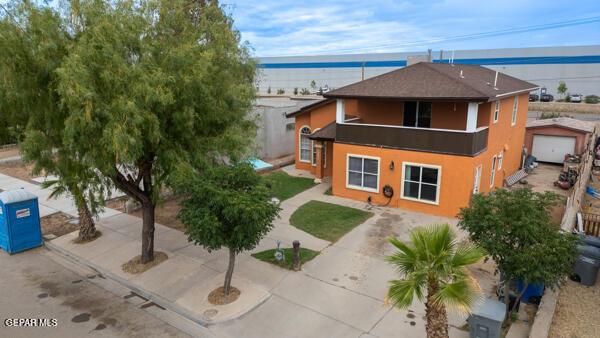 9813 La Morenita Cir, El Paso, TX 79927 - aerial view of property and surrounding area with a nearby body of water
