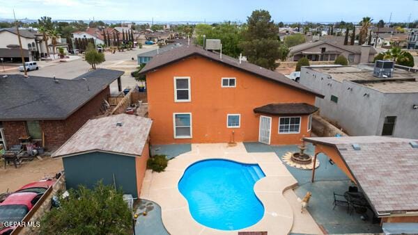 9813 La Morenita Cir, El Paso, TX 79927 - outdoor pool featuring a residential view and a patio area
