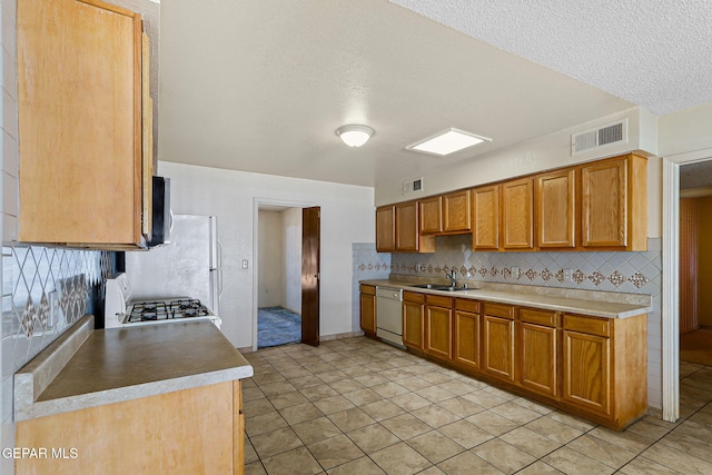 8004 Gilbert Dr, El Paso, TX 79907 - photo 28