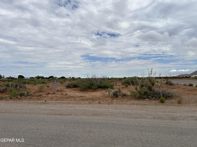 14697 Jim Bridger Rd, Clint, TX 79938