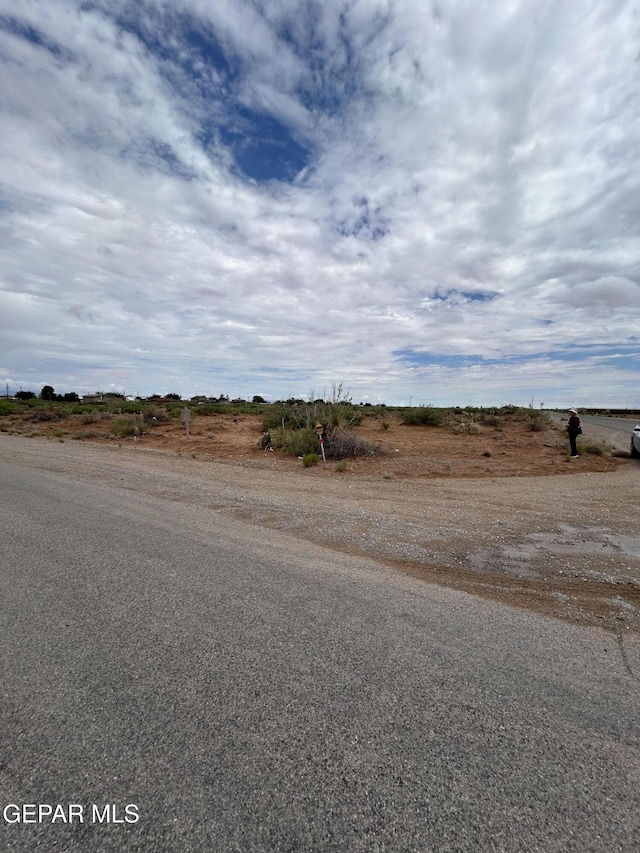 14697 Jim Bridger Rd, Clint, TX 79938