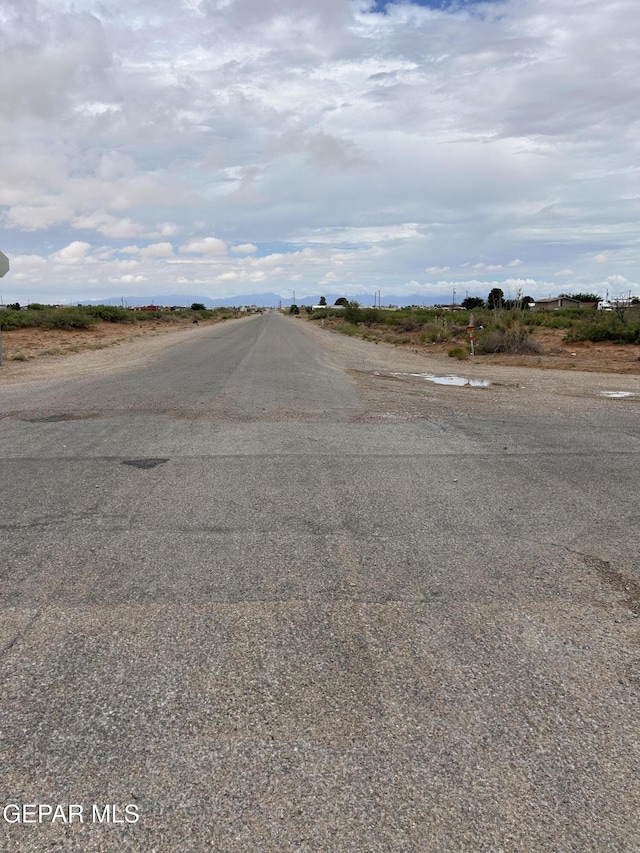 14697 Jim Bridger Rd, Clint, TX 79938