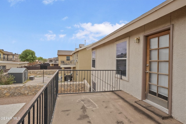 3340 Tierra Yvette Ln, El Paso, TX 79938 - balcony featuring a residential view