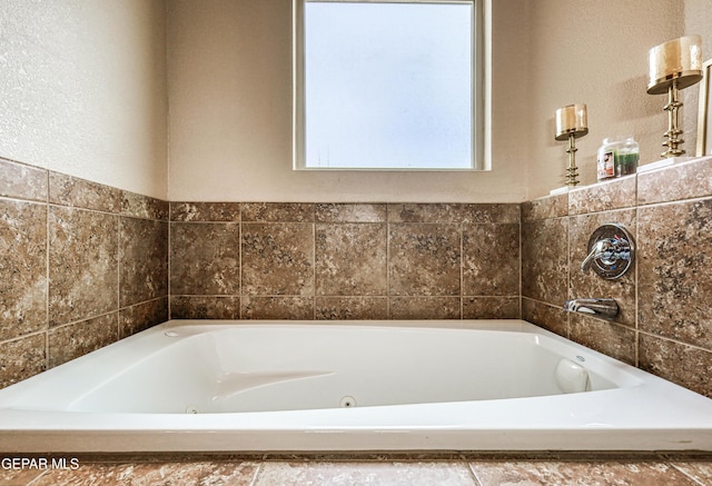 12257 Gaudi Way, El Paso, TX 79938 - bathroom with a whirlpool tub