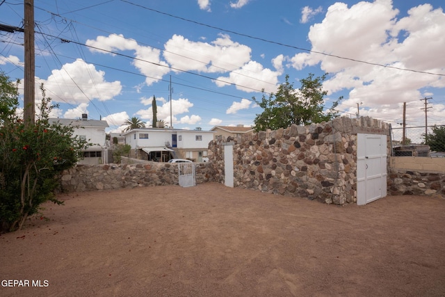3411 Memphis Ave, El Paso, TX 79930 - view of yard