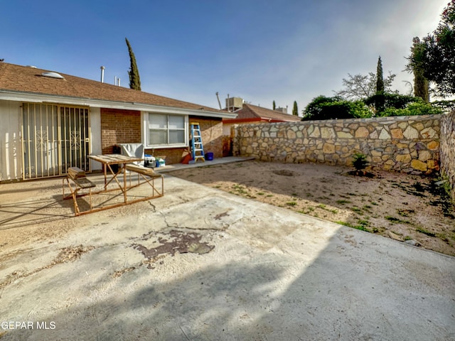 11359 Lake Loy Dr Unit A, El Paso, TX 79936 - view of patio / terrace
