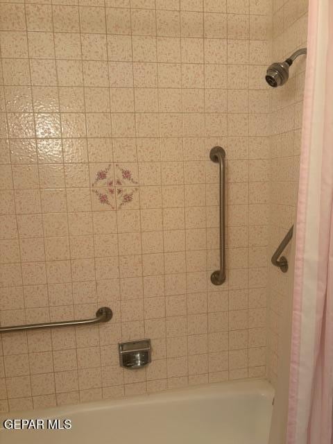 10700 Janway Dr, El Paso, TX 79935 - bathroom view of shower / bathtub combination with curtain