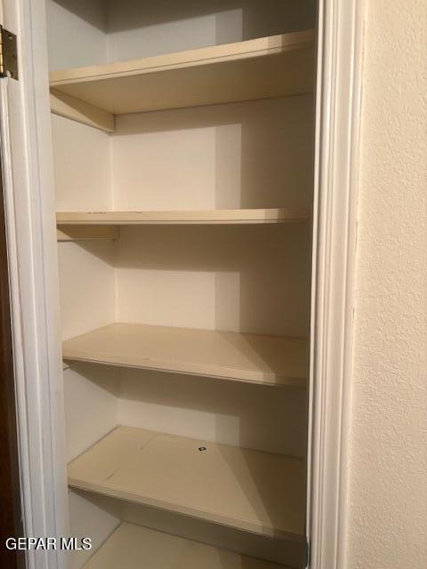 10700 Janway Dr, El Paso, TX 79935 - view of closet