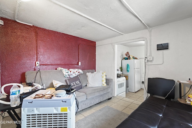 204 Ruth St, Anthony, NM 88021 - living area with light tile patterned floors