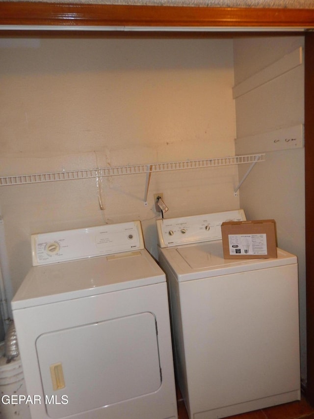 5325 Fairbanks Dr, El Paso, TX 79924 - washroom featuring washing machine and clothes dryer