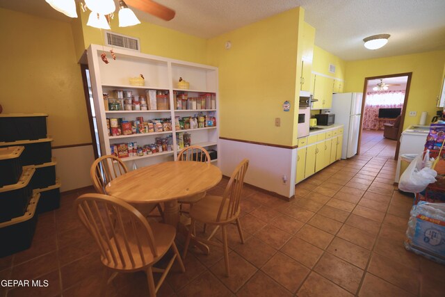 5325 Fairbanks Dr, El Paso, TX 79924 - photo 18