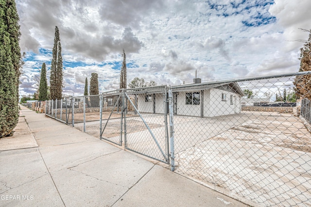 5232 Sun Valley Dr, El Paso, TX 79924 - photo 39