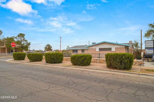 7922 Parral Dr, El Paso, TX 79915 - photo 2