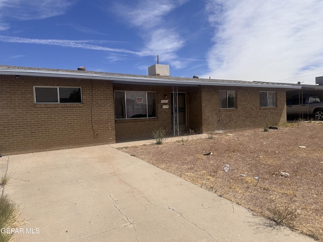 5709 Wren Ave, El Paso, TX 79924 - photo 1