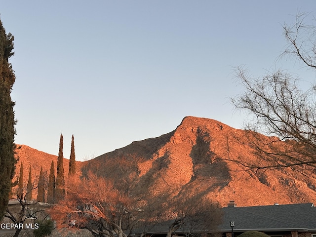 1005 Singing Hills Dr, El Paso, TX 79912 - mountain view
