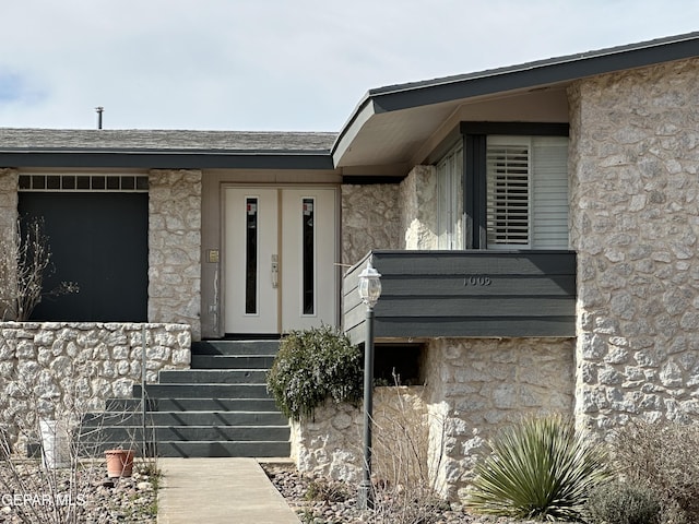 1005 Singing Hills Dr, El Paso, TX 79912 - entrance to property with stone siding