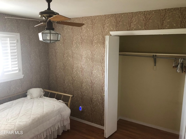 10309 Woodruff Ct, El Paso, TX 79925 - bedroom with wood finished floors and a closet