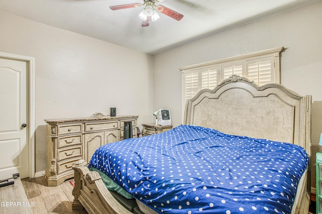 11813 Deer Grass Cir, El Paso, TX 79936 - bedroom with wood finished floors and ceiling fan