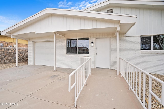 205 Caribe Cir, El Paso, TX 79927 - property entrance with brick siding and driveway