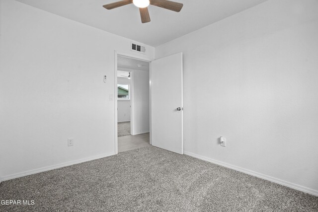 205 Caribe Cir, El Paso, TX 79927 - unfurnished room with light colored carpet and a ceiling fan