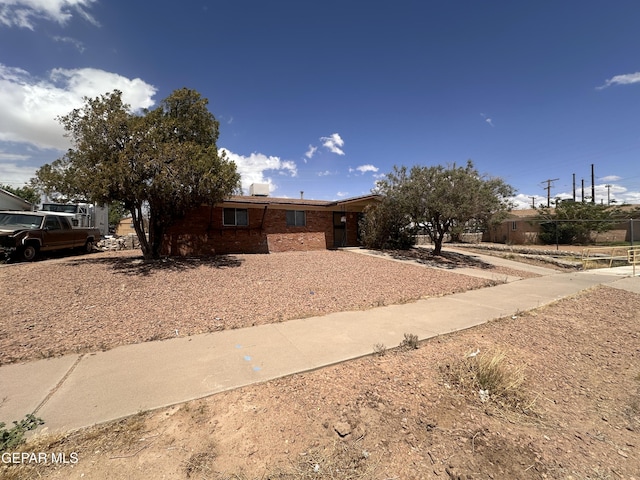 5013 Winthrop Dr, El Paso, TX 79924 - view of front of home with brick siding