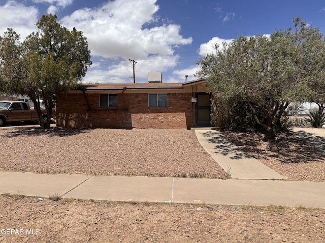 5013 Winthrop Dr, El Paso, TX 79924 - ranch-style house with brick siding