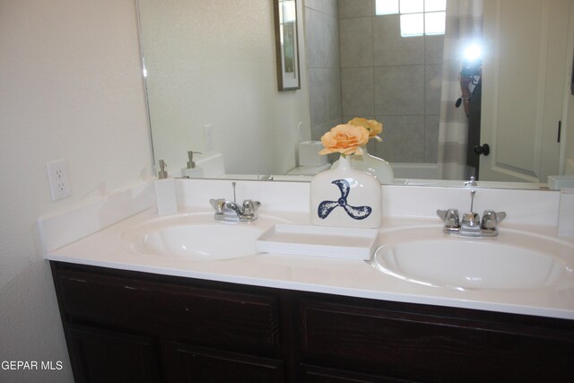 1374 Gusart Ave, El Paso, TX 79928 - full bathroom featuring double vanity
