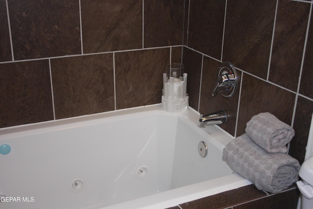 1374 Gusart Ave, El Paso, TX 79928 - bathroom featuring a tub to relax in