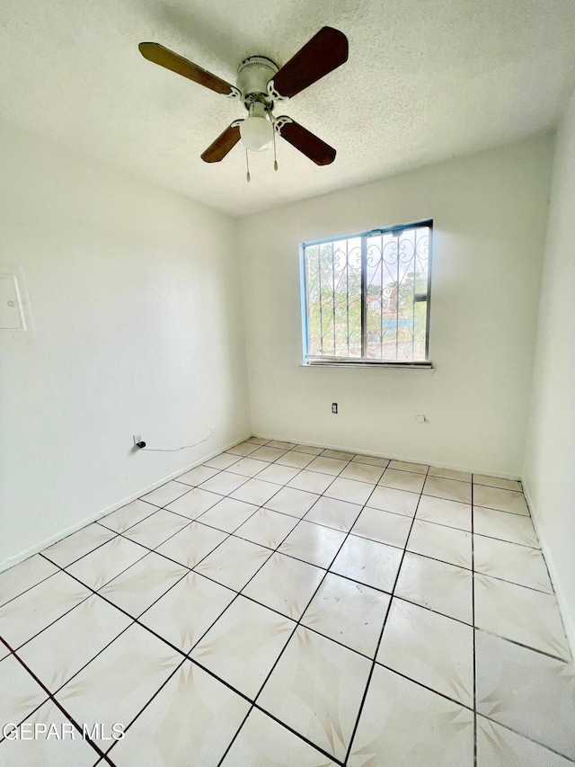 1611 James Chisum Dr, El Paso, TX 79936 - unfurnished room featuring ceiling fan