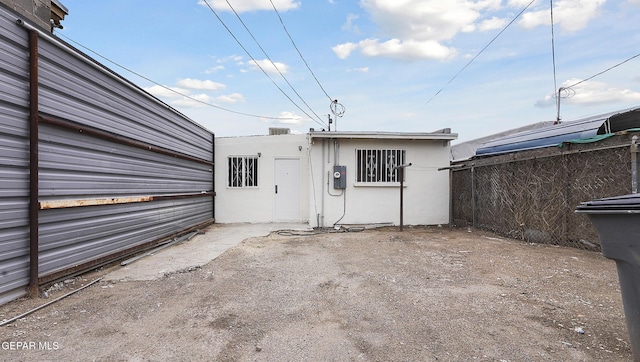 2123 Magoffin Ave, El Paso, TX 79901 - rear view of property with stucco siding
