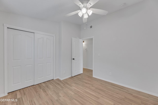 14304 Woods Point Ave, El Paso, TX 79938 - unfurnished bedroom featuring light wood finished floors, a closet, and ceiling fan