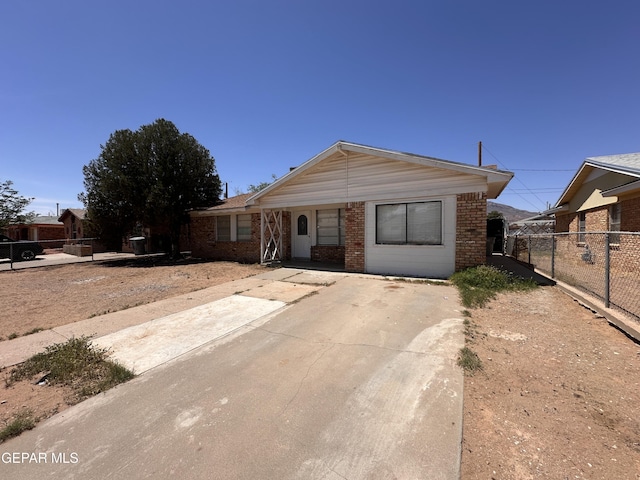 10081 Manitoba St, El Paso, TX 79924 - photo 1